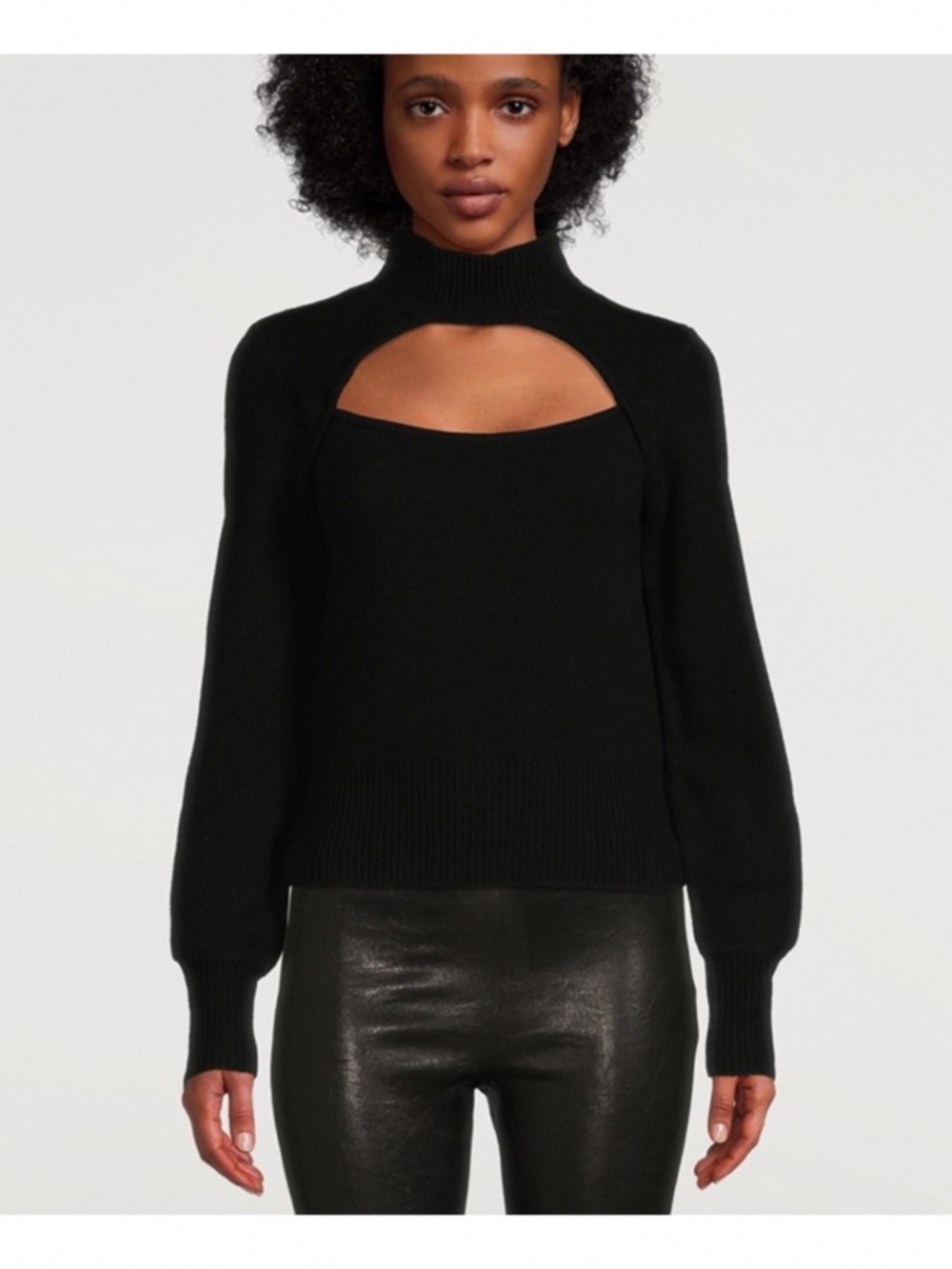 Frame Cut-Out Turtleneck 100% cashmere mock neck sweater